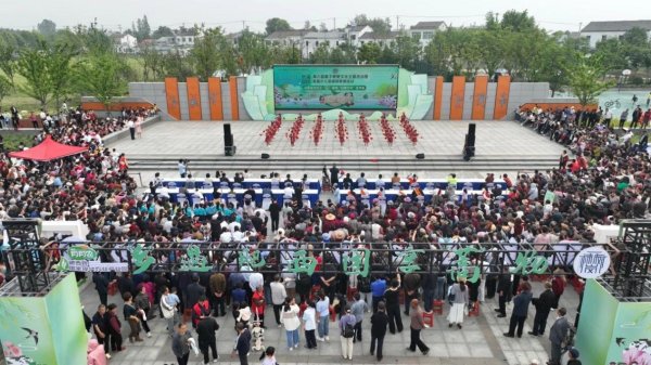 股票股指配资 莲湘舞动春光里，青蒿飘香醉人心——肥西第八届蒿子粑粑文化主题活动圆满落幕_大皖新闻 | 安徽网