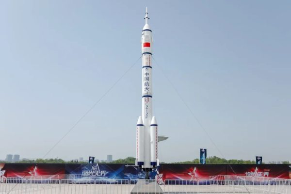 实盘配资排行榜 军事科技嘉年华（合肥站）在骆岗公园盛大开幕_大皖新闻 | 安徽网